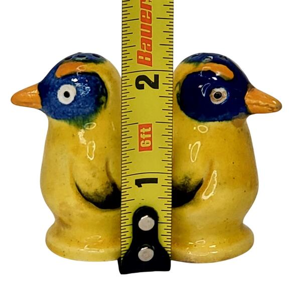 Antique 30's Penguin Salt & Pepper Shakers Depression Era Animalcore Yellow Blue - Picture 6 of 7